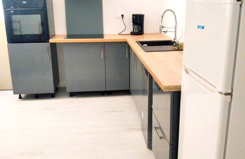 Neffies Apartment | Appartement Spacieux Refait à Neuf, à 10 Minutes de Pézenas