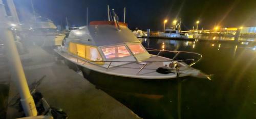 Le Barcares Boat Rental | Appartement sur l'eau tout confort