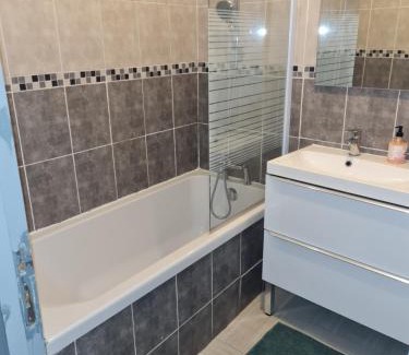 Bellevue - Le Mont - La Jomayere Apartment | Appartement t2 calme spacieux Saint-Étienne bellevue