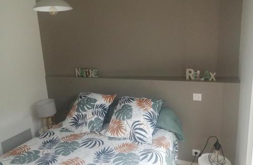 Ploufragan House | Appartement T2 indépendant avec terrasse et parking gratuit - Proche palais des congrès-Baie de Saint-Brieuc
