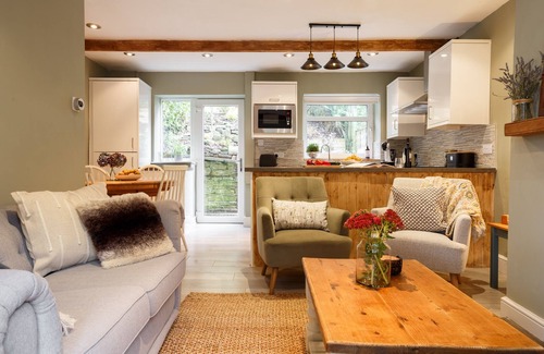 Ogden House | Apple Cottage: 19th Century Charm in Calder Valley