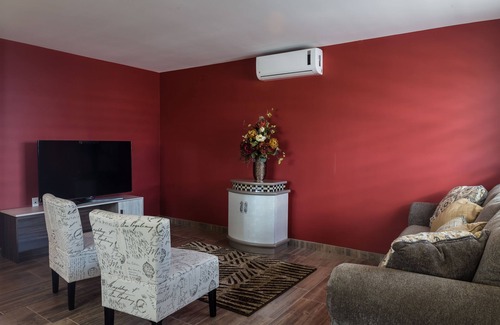 Cuauhtemoc Hotel | Apple Inn