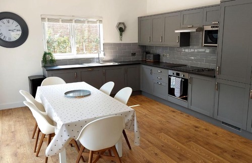 Liverton House | Apple Lodge