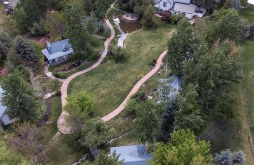 Hermosa Bed & Breakfast | Apple Orchard Inn