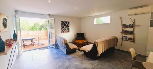 Zonza Villa | Appt Bruscaghju 6 pers 10 min rivière à pieds xx 15 min plage en voiture
