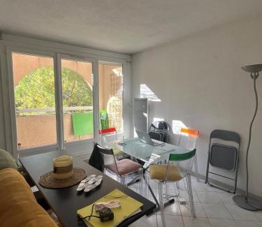 Pas du Loup Apartment | Appt Lumineux, Terrasse Parking privé