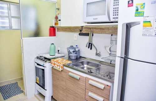 Gonzaga Apartment | Apto beira-mar c ar-condicionado e boa localização