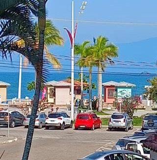 Martim de Sa Apartment | Apto pé na areia com piscina