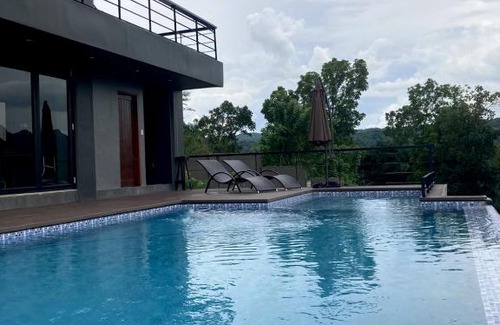 Nasugbu House | Apx