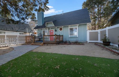 Big Bear City House | Aqua Dreams - Six fireplaces, arcade machine, foosball, and hot tub