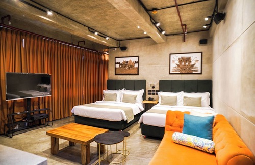 Lobo Hotel | Aqua Frontier Hotel and Restaurant