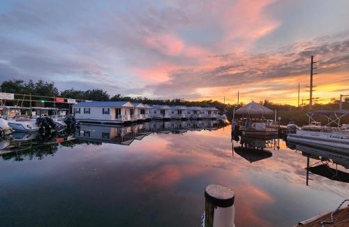 Key West Hotel | Aqua Lodges At Hurricane Hole Marina