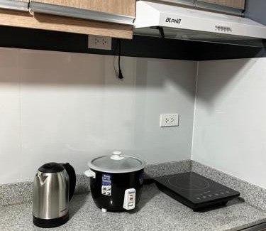 Sasa Apartment | AR10 & AR11 1 bed 1 bath near airport