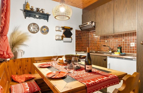Ernen Apartment | Aragon B48 by Interhome