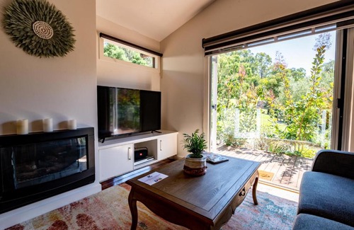 Yarra Glen Cabin | Araluen Boutique Accommodation