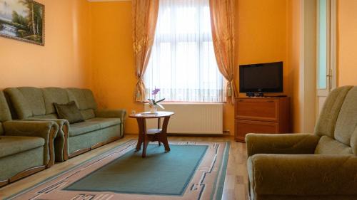 Tallya House | Aranynap Vendégház és Borászat