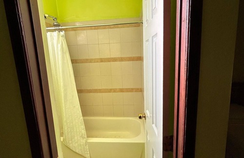 Leogane Hotel | Arawak Hotel