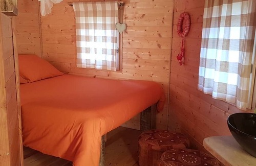 Peyrissas House | ARBRAKABANE, perched huts and caravans