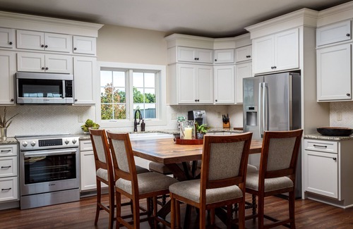 Georgetown Cottage | ARCADIA FARM COTTAGE - Luxury Bluegrass Retreat for 8 Near Kentucky Horse Park
