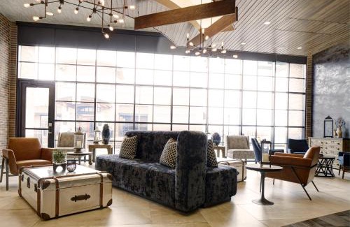 Burlington Hotel | Archer Hotel Boston/Burlington