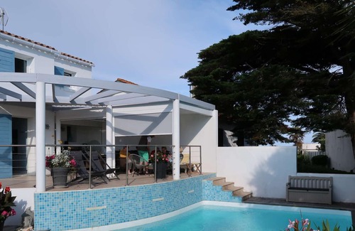 La Bree-les-Bains Villa | ▪️Architect's villa ▪️high standing ▪️swimming pool ▪️breathtaking sea view ▪️