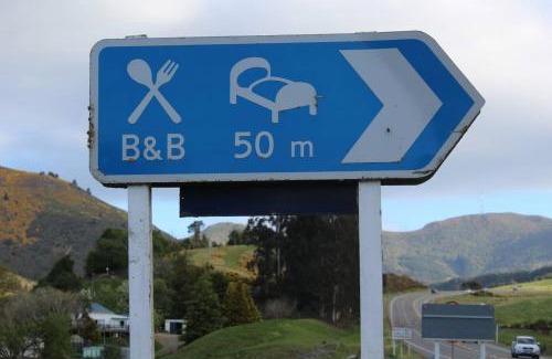 Waitati Apartment | Arden Country House BnB - Entire house to yourself -peace in the country