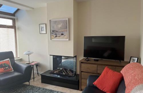 Ardmore House | Ardmore Village Family Home