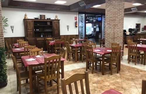 Peraleda de la Mata Hotel | Area de Servicio los Cerrillos, H-CC-651