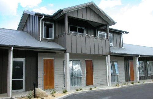 Palmerston North Hotel | Arena Lodge
