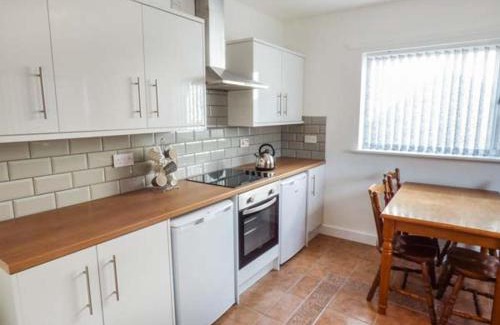Bethesda House | Arfryn