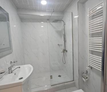 Vagharshapat Apartment | Ari House Resort