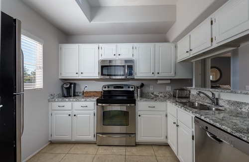 Tempe Condo | Arizona-GREAT LOCATION-Golfing, ASU & Spring training -10 min from Phoenix