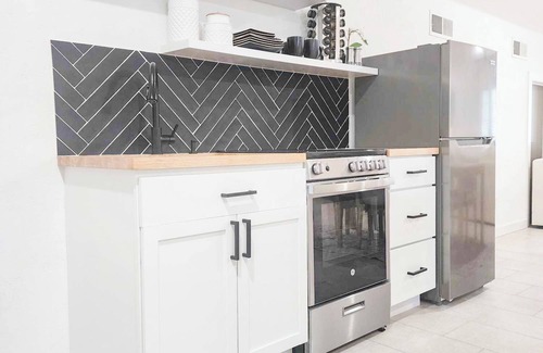 West Arlington Condo | Arlington Executive Suite by Vacation Your Way