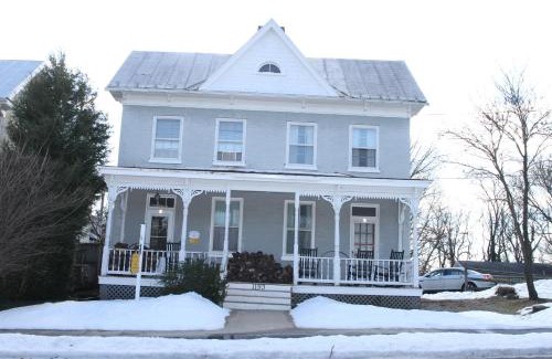 Bolivar House | Armory Quarters A