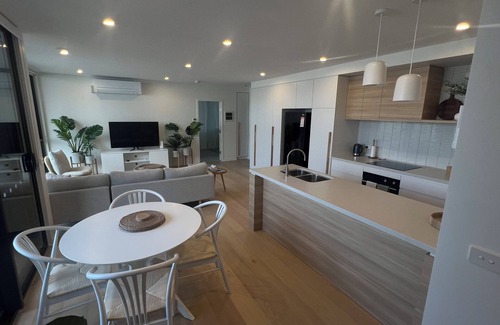 Barwon Heads Apartment | ArmsReachnCoastal Luxury getaway