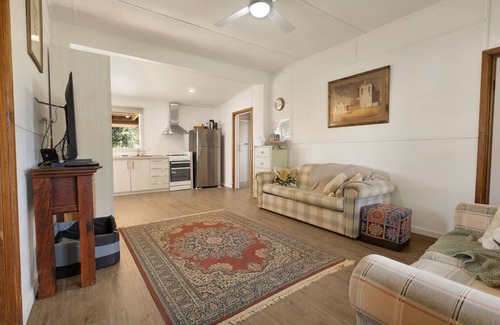 Paynesville House | Armstrong Cottage - Cozy Retreat Near the Lake