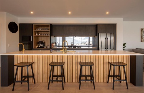 Frankton Villa | Aroha on Florence by Sothebys Luxury Rental Homes