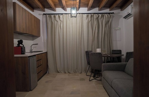 Kato Drys House | Aroma Dryos is agritourism accommodation in Kato Drys Cyprus