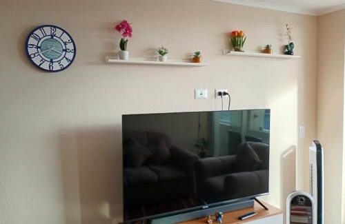 Osorno Apartment | Arriendo 1 Departamento Diario Amoblado en Edificio Pleno Centro de Osorno Full Eléctrico y Estacionamiento Techado, Comodidad, Moderno y Seguridad