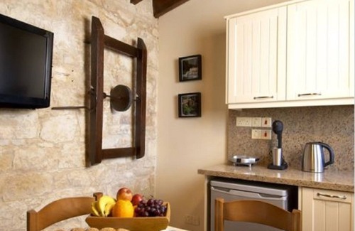Agia Fyla Ski Chalet | Arsorama Village Homes
