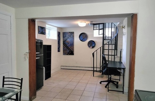 Thompson Square - Bunker Hill Apartment | Art boutique 2-level apartment "Fish Eye" in Charlestown.