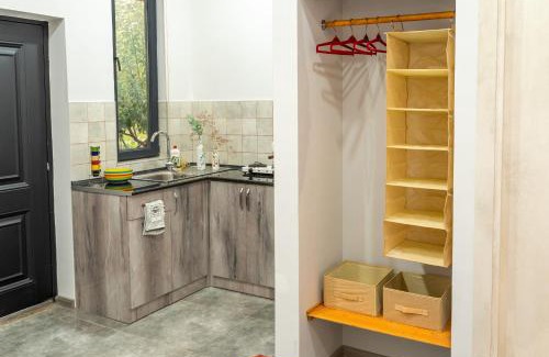Garni House | Art Rooms Garni