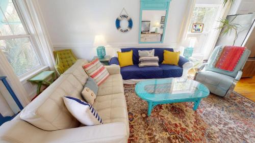 Tybee Island House | Art & Sol Cottage by Tybee Vacation Rentals
