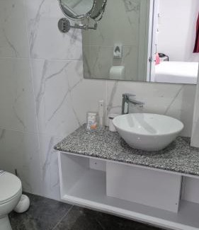 Larnaca City Centre Apartment | Art & Wine Boutique Hotel