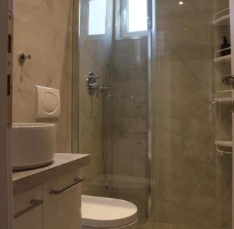 Gjirokaster Apartment | Artemis Guesthouse