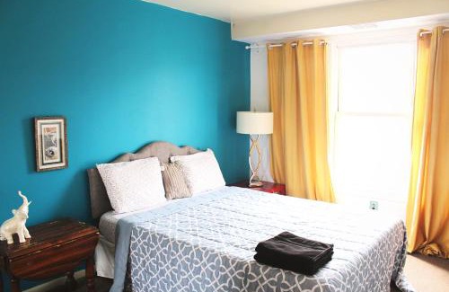 Eastwick Apartment | Artist in the Barn