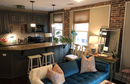 Fayetteville Condo | Artists Studio on the Historic Downtown Fayetteville Square!