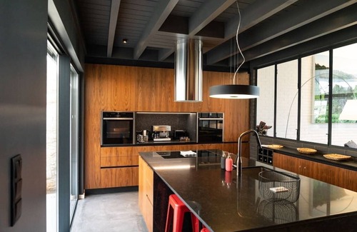 Bonfim House | ARTY PORTO - Duplex townhouse with indoor and outdoor garden