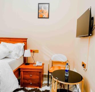 Moshi Bed & Breakfast | Arusha Hideway Resort