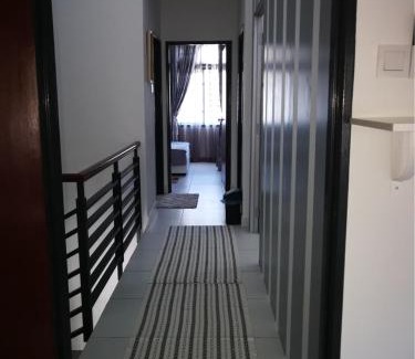 Taman Bukit Dahlia House | Aryan Homestay